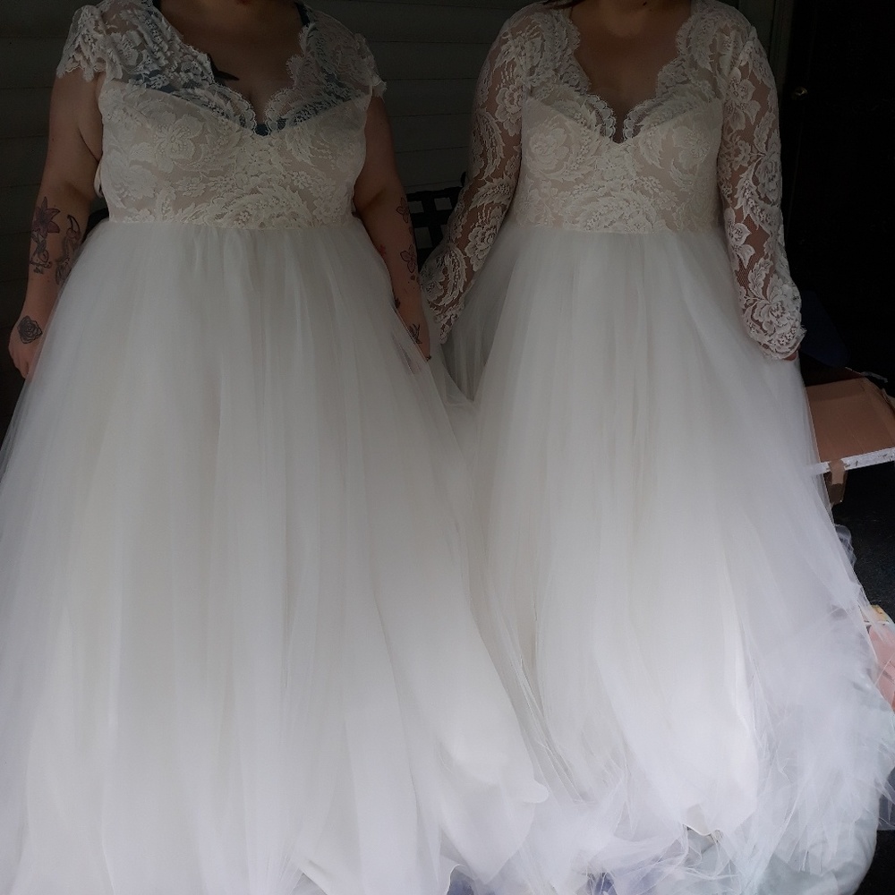 Wedding dress 24/26